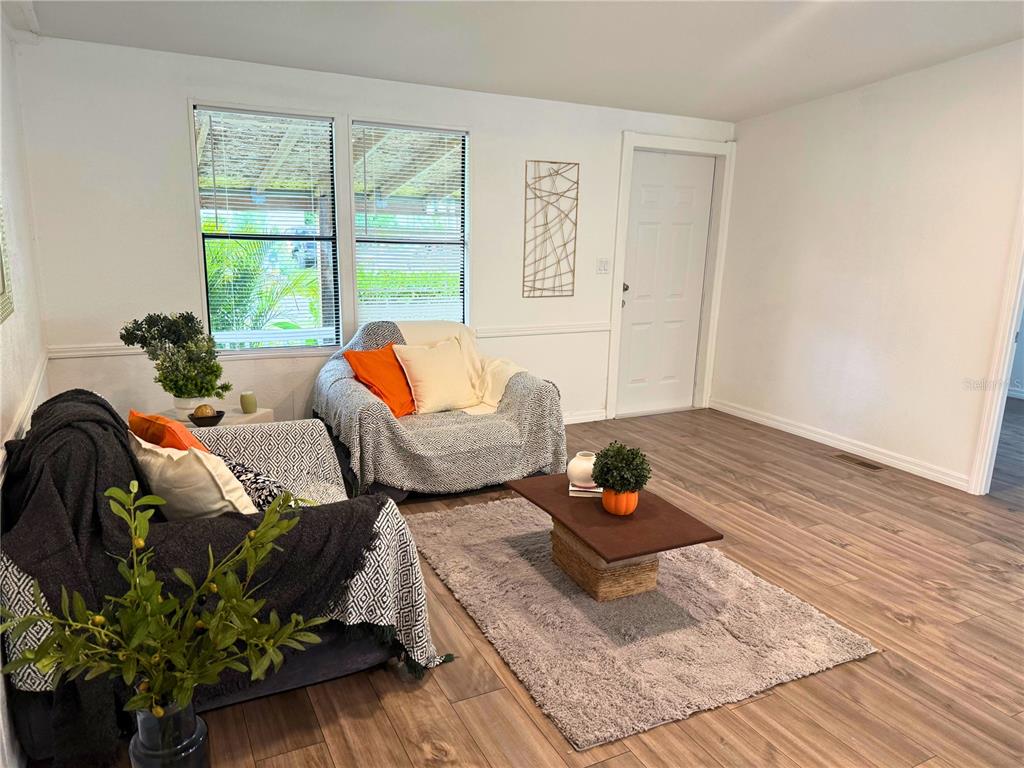 4804 Rustic Court East Lakeland, FL 33810 - Photo 2 of 25