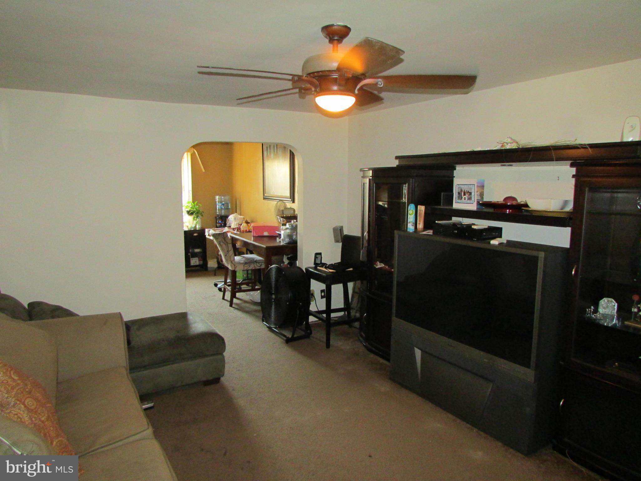 429 19th Street Northeast Washington, DC 20002 - Photo 2 of 20 Living Room