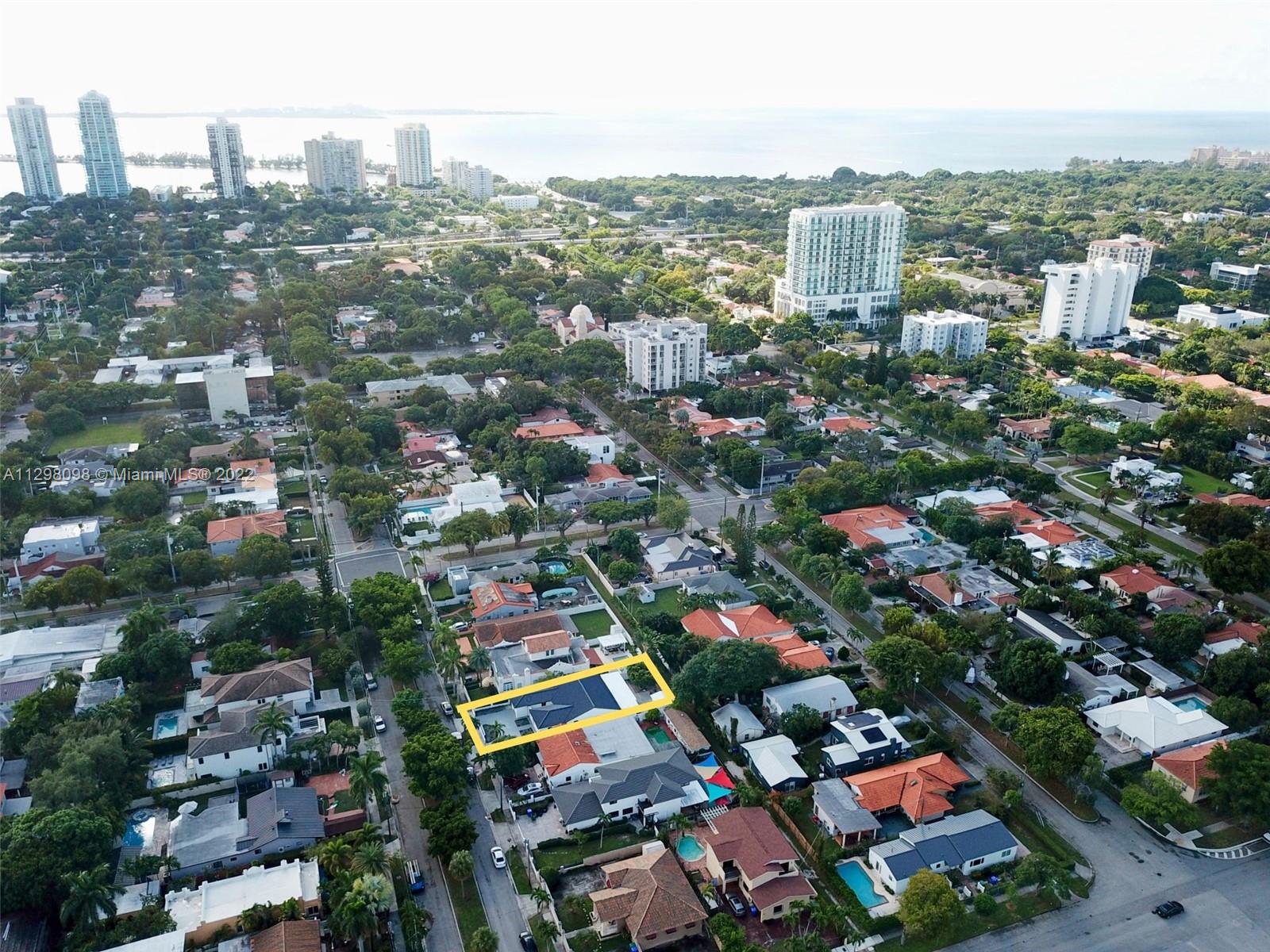 434 Southwest 23rd Road Miami, FL 33129 - Photo 31 of 32 a view of a city