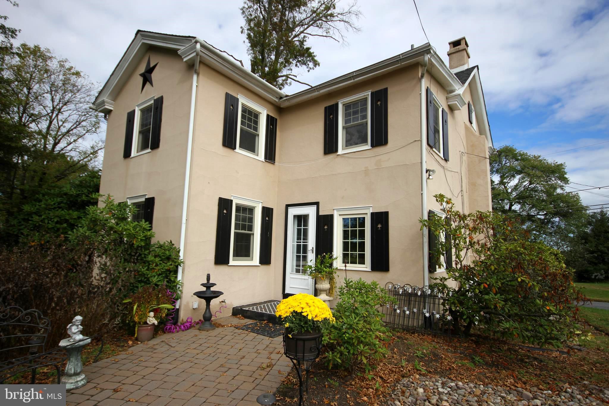 586 Saylors Mill Road Spring City, PA 19475 - Photo 2 of 34 Rear entry