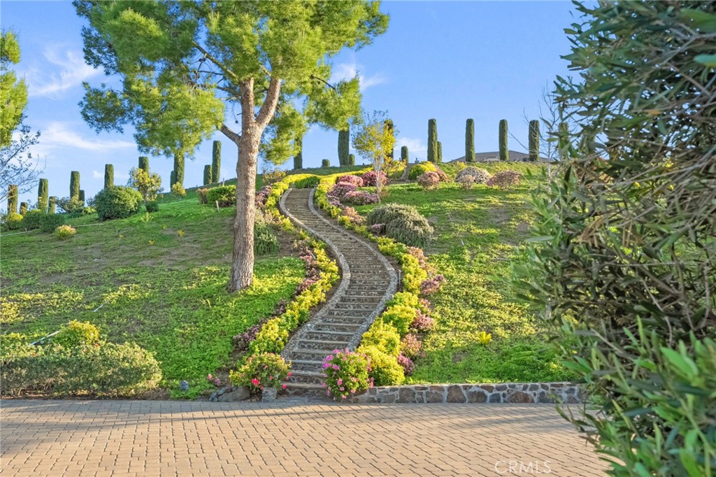 44195 Sunset Terrace Temecula, CA 92590 - Photo 56 of 74 a view of a city with tall buildings