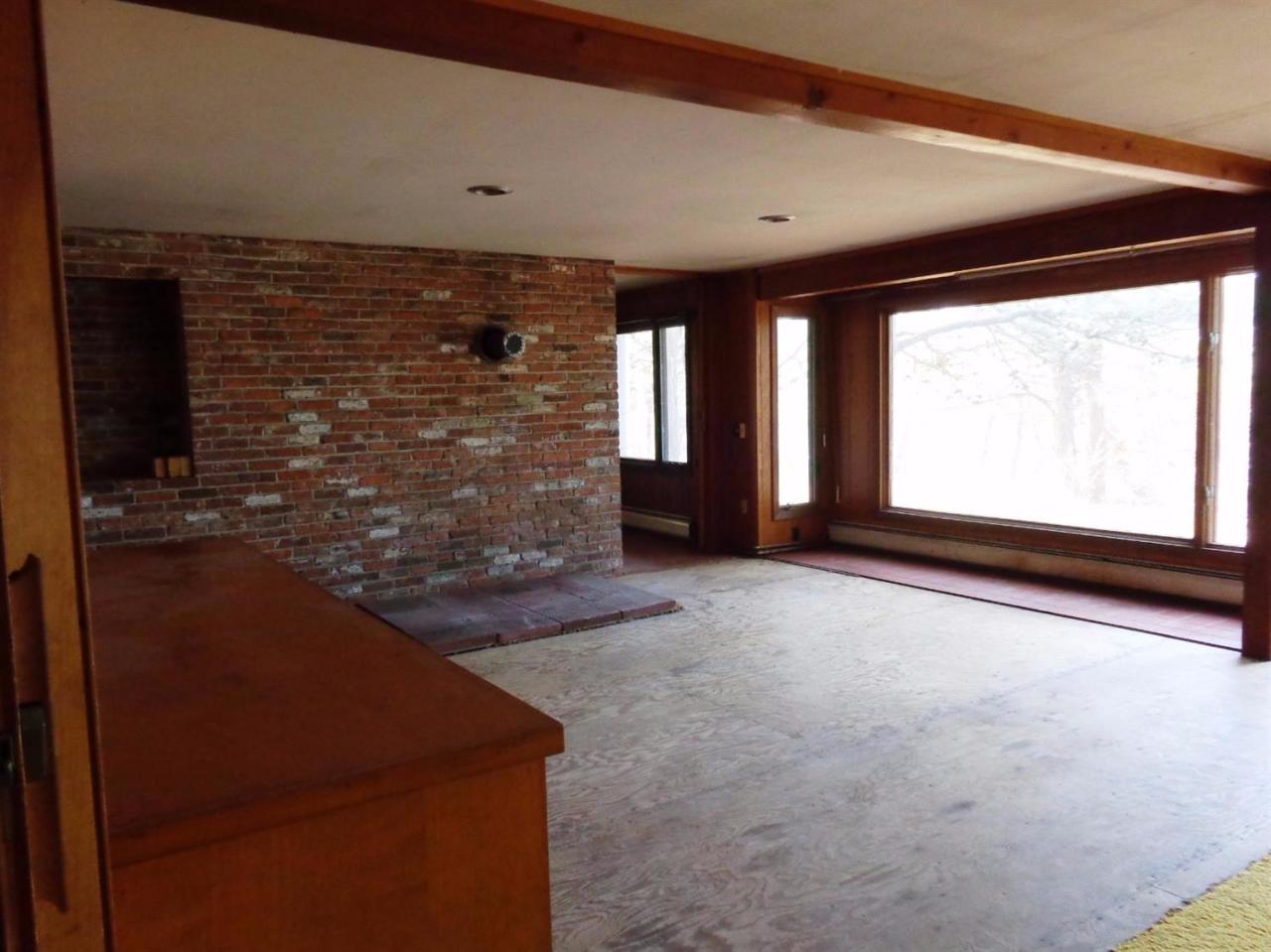 45 Uplands Drive Wellfleet, MA 02667 - Photo 8 of 35 a view of livingroom with window