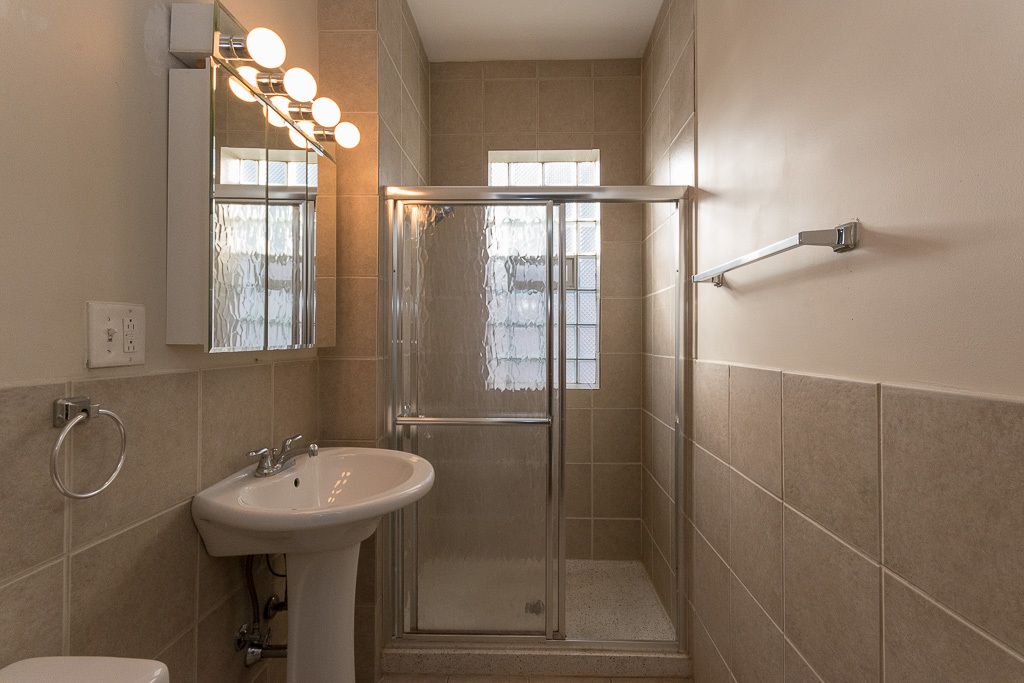 1440 West Addison Street, Unit 2 Chicago, IL 60613 - Photo 17 of 20