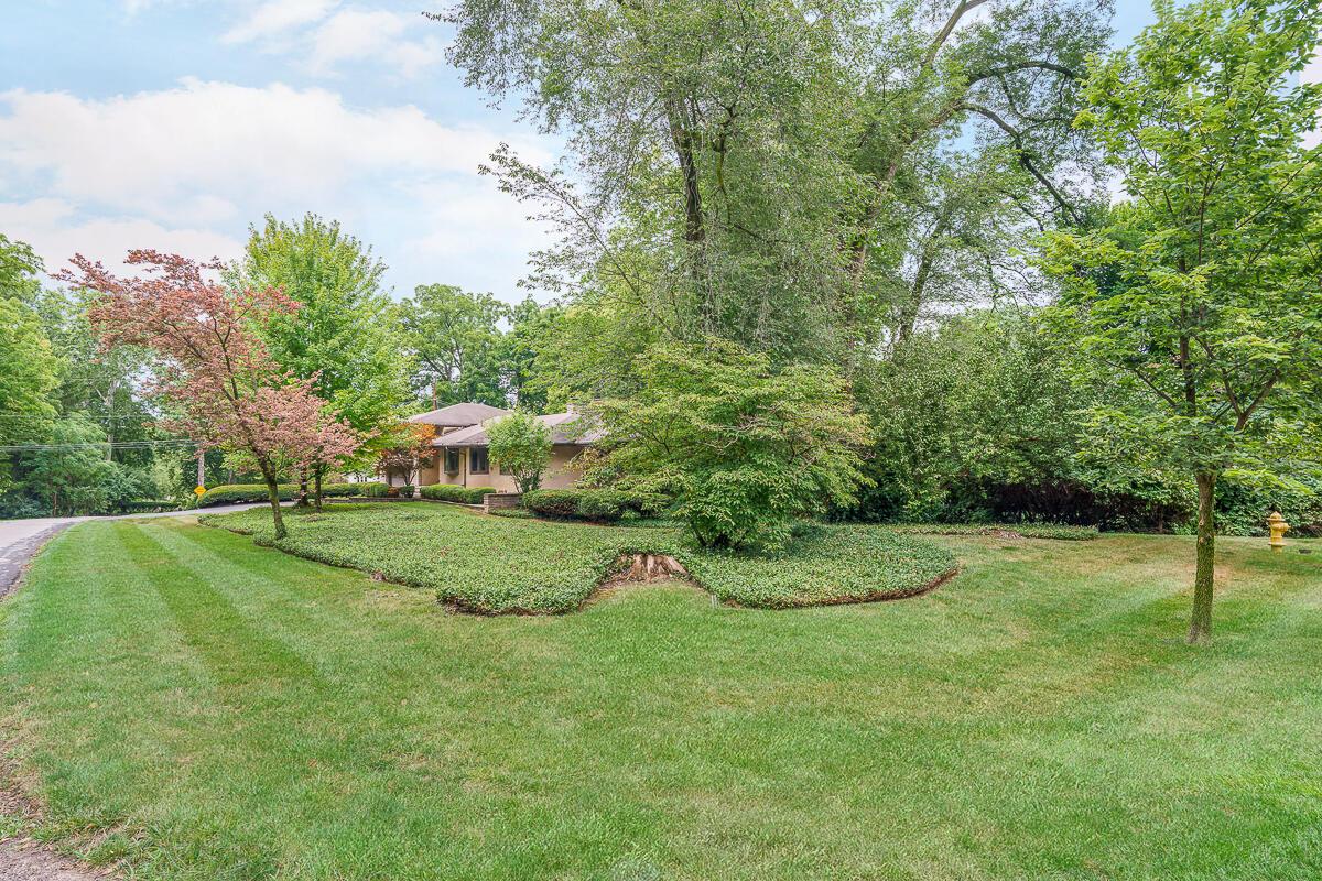 2520 Charing Road Columbus, OH 43221 - Photo 8 of 13 Charing