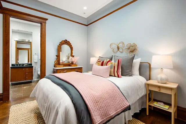 $4,999,000 | 1646 North Leavitt Street, Chicago, IL 60647