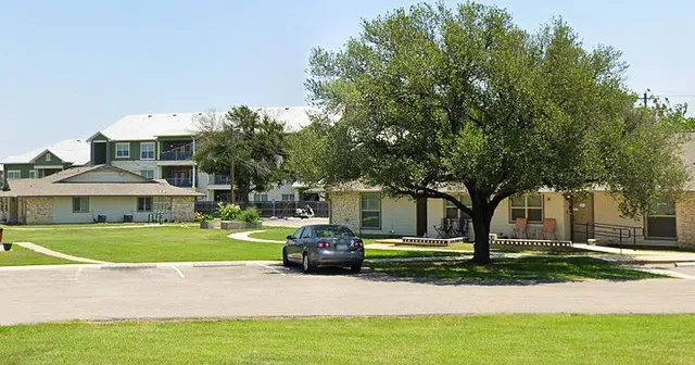 $561 | 1623 East Northwest Boulevard, Georgetown, TX 78628