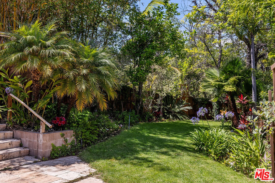 716 Rochedale Way Los Angeles, CA 90049 - Photo 17 of 17