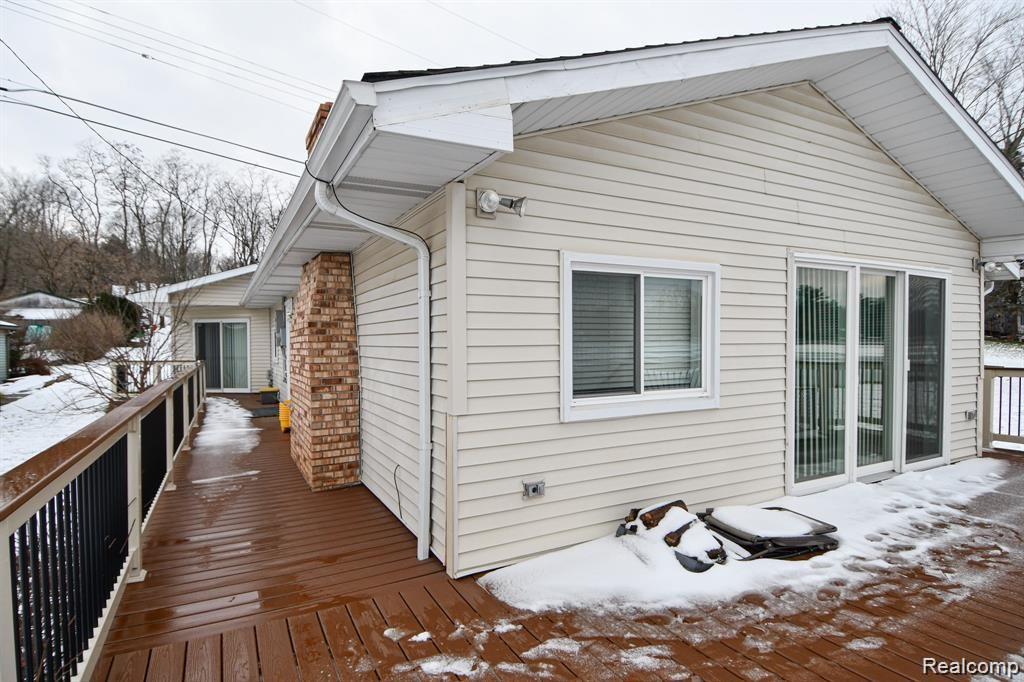 5750 Bullard Road Fenton, MI 48430 - Photo 6 of 58