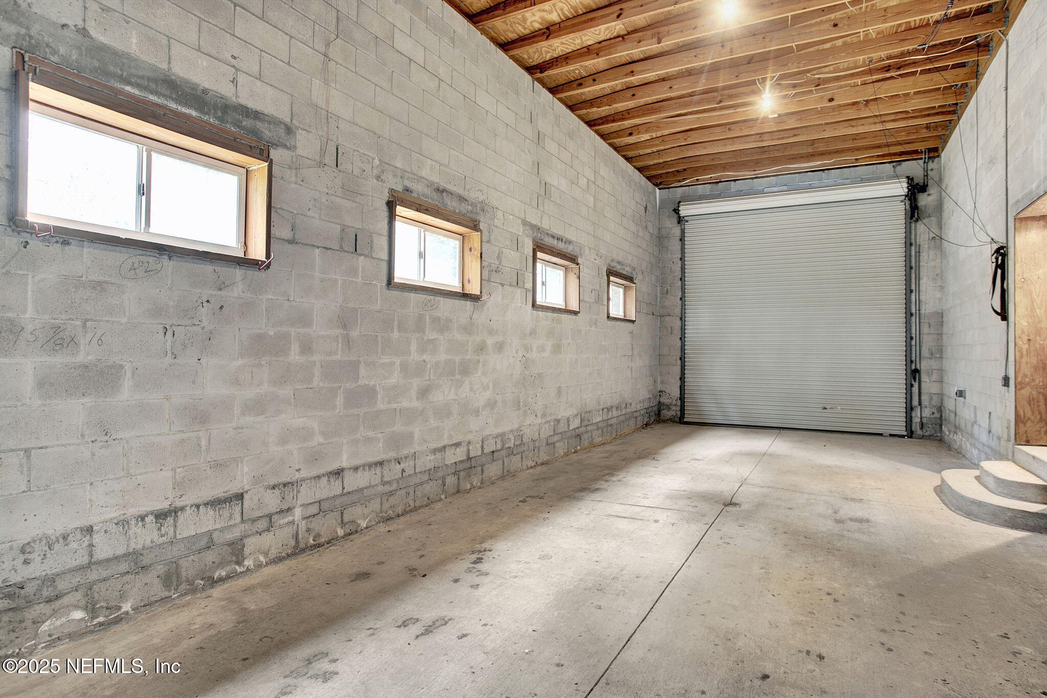 15501 Waterville Road Jacksonville, FL 32226 - Photo 21 of 24 a view of a backyard of a house