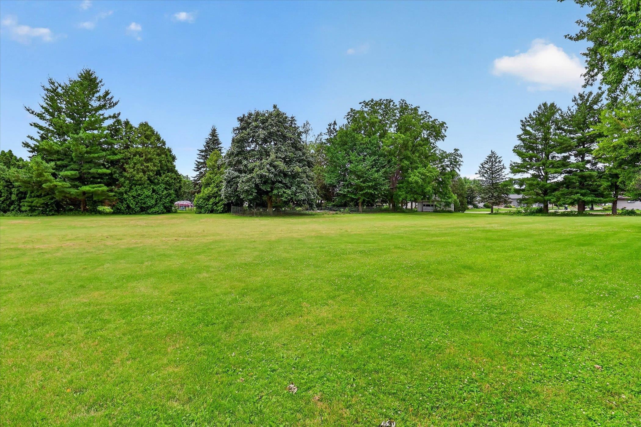 726 Rockshire Drive Janesville, WI 53546 - Photo 38 of 39