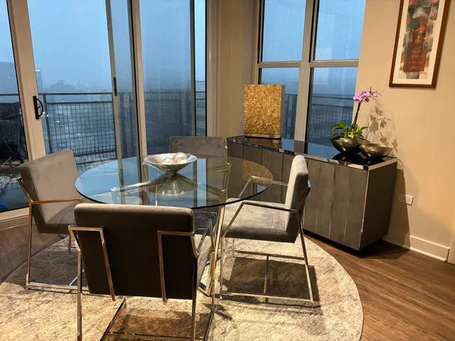 $3,519 | 770 Skokie Boulevard, Unit 8, Northbrook, IL 60062