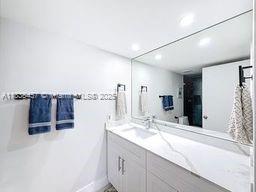 350 Grapetree Drive, Unit 405 Key Biscayne, FL 33149 - Photo 26 of 36