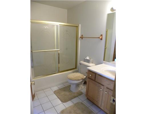 101 East Country Barn Road Houston, PA 15342 - Photo 7 of 18 Full Bath.
