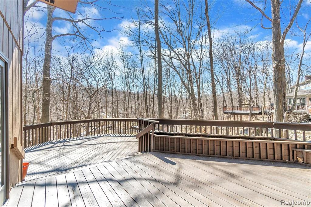 34412 Quaker Valley Road Farmington Hills, MI 48331 - Photo 51 of 57