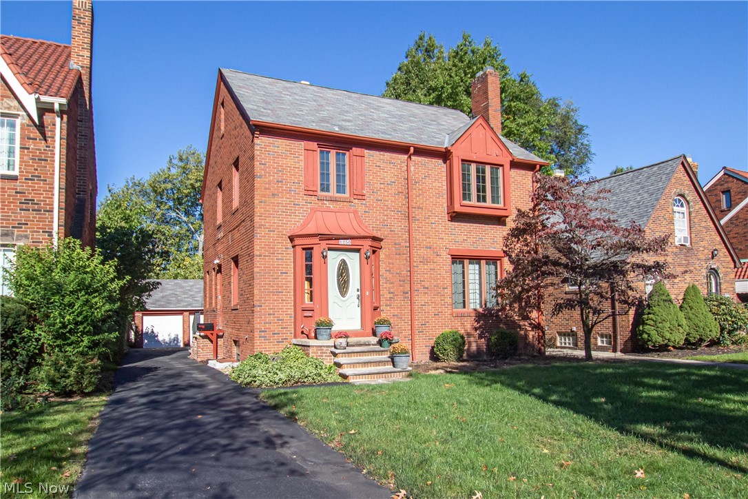 1250 Castleton Road Cleveland Heights, OH 44121 - Photo 2 of 33