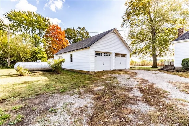 $448,000 | 10368 Northwest Hwy O, Blairstown, MO 64726