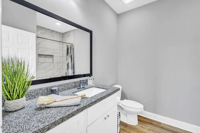 $1,650 | 12088 Lamey Brg Road, Unit 105, D'Iberville, MS 39540