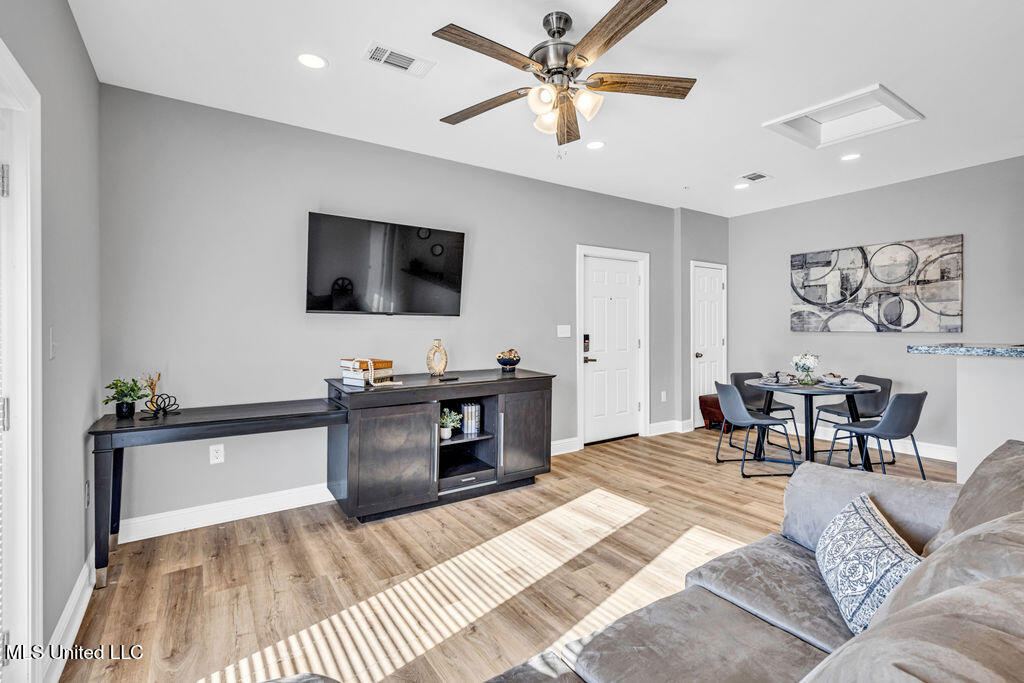 12088 Lamey Brg Road, Unit 105 D'Iberville, MS 39540 - Photo 5 of 15 12088LameyBridge#105-14