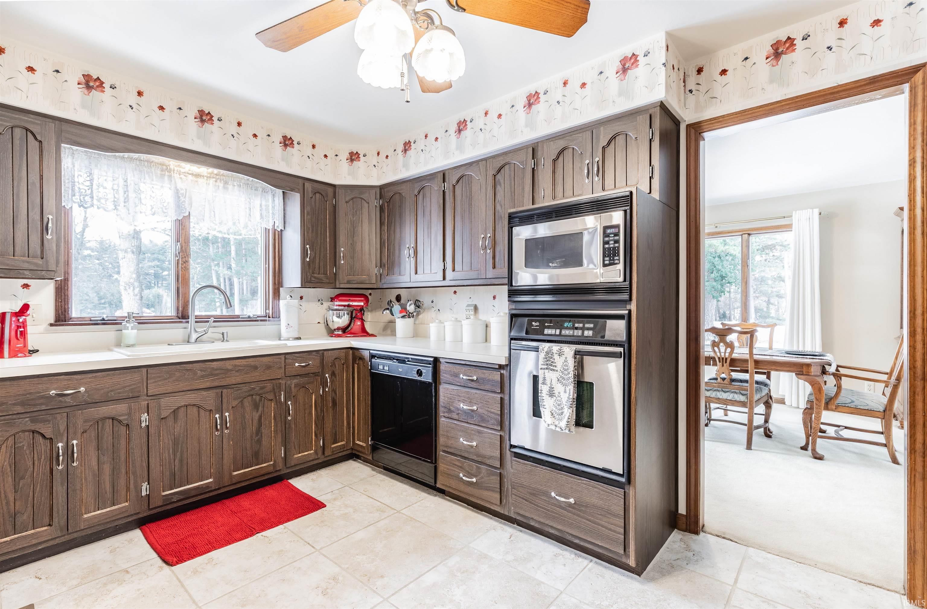 13725 Old State Road Evansville, IN 47725 - Photo 11 of 31