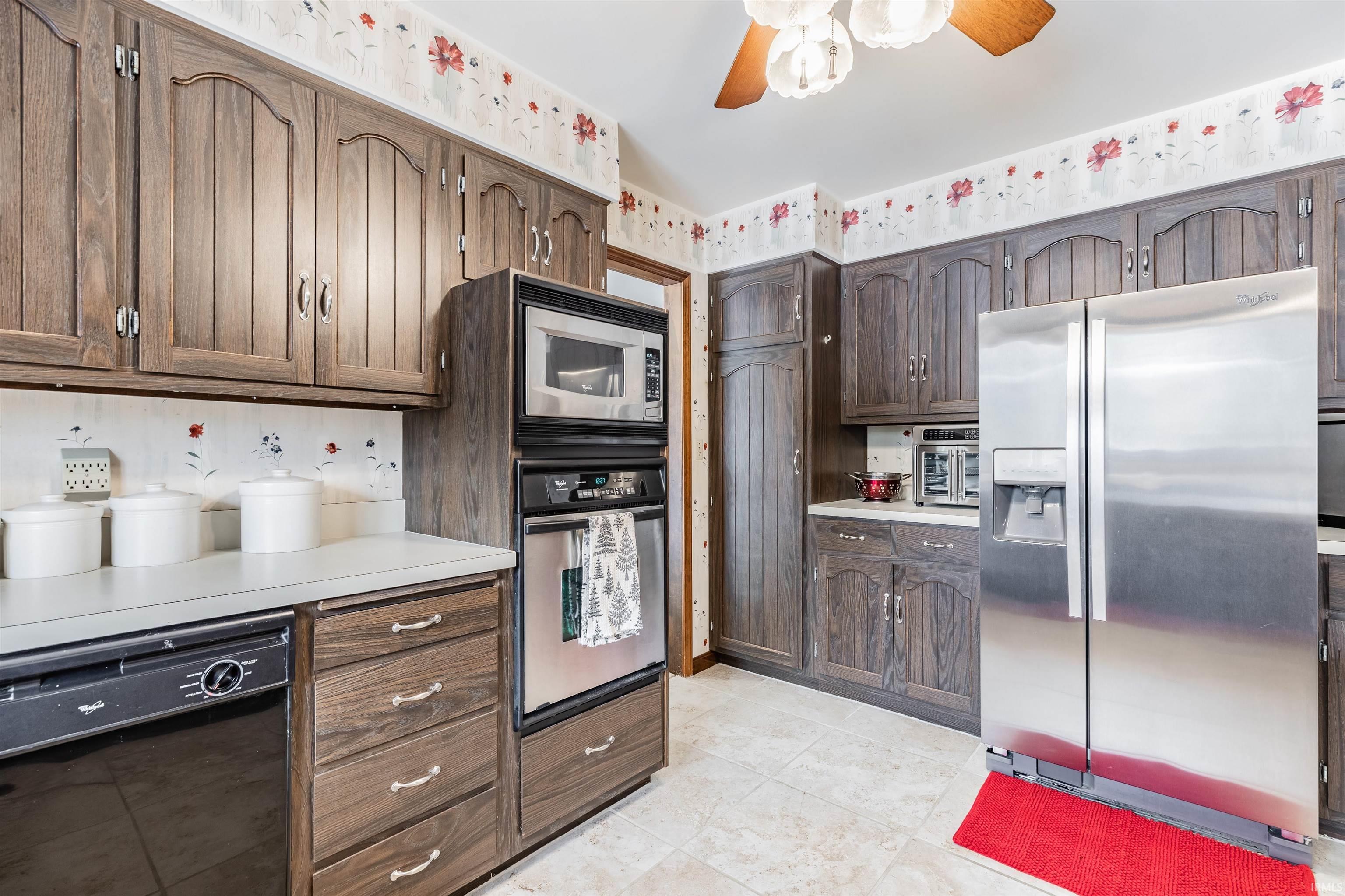 13725 Old State Road Evansville, IN 47725 - Photo 10 of 31