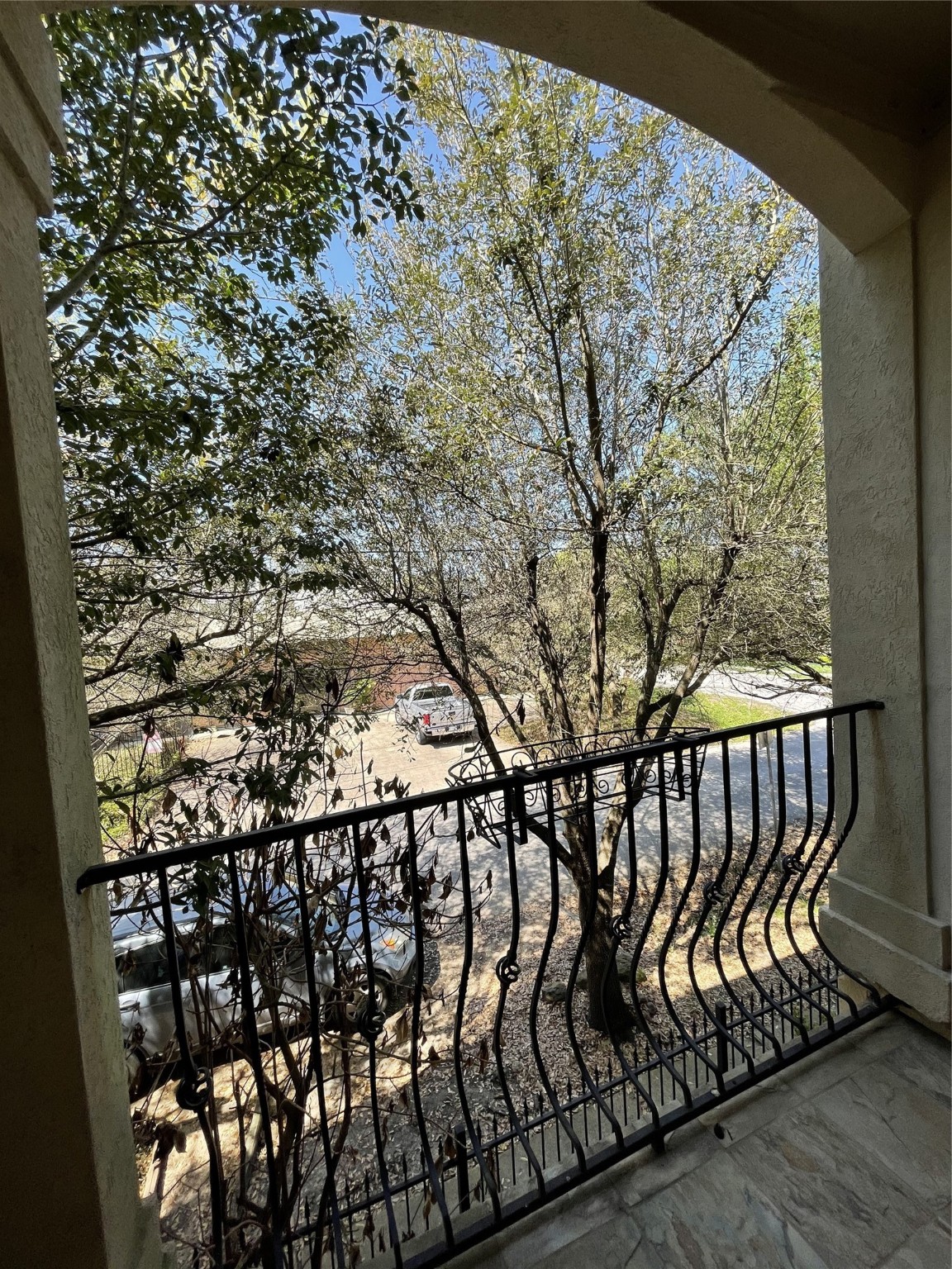 326 Malone Street Houston, TX 77007 - Photo 14 of 25 a view of a black gate