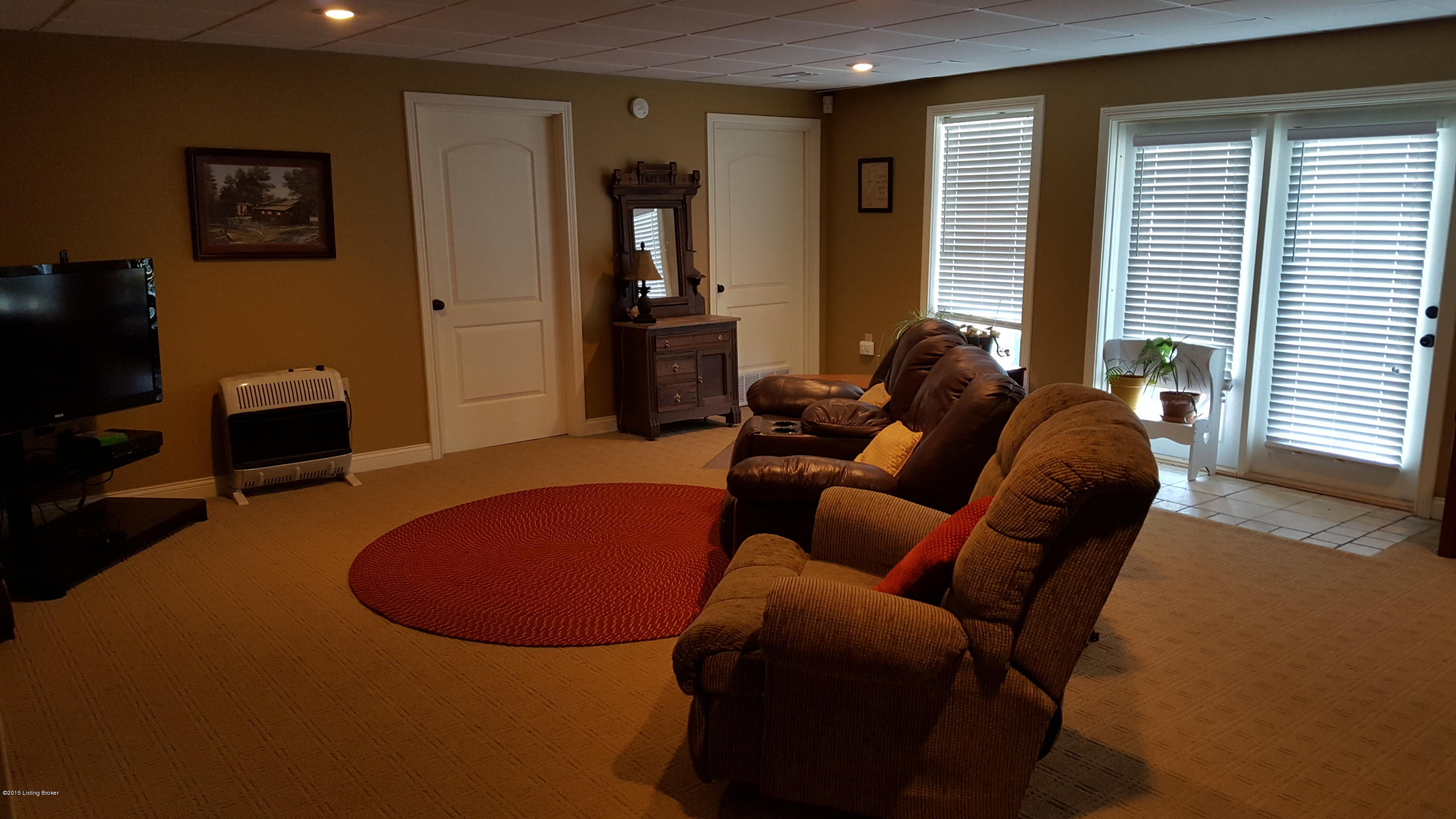 1599 Lawrenceburg Road Bloomfield, KY 40008 - Photo 25 of 34 20150907_100308