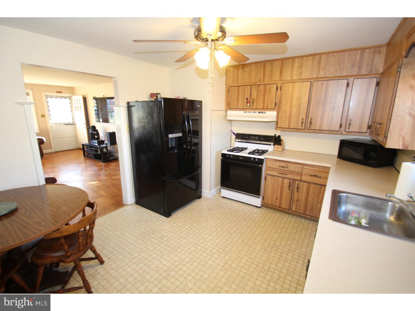 520 Perry Street Ridley Park, PA 19078 - Photo 5 of 17 Kitchen