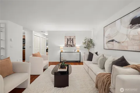 $579,000 | 3018 128th Avenue Southeast, Unit 12, Bellevue, WA 98005