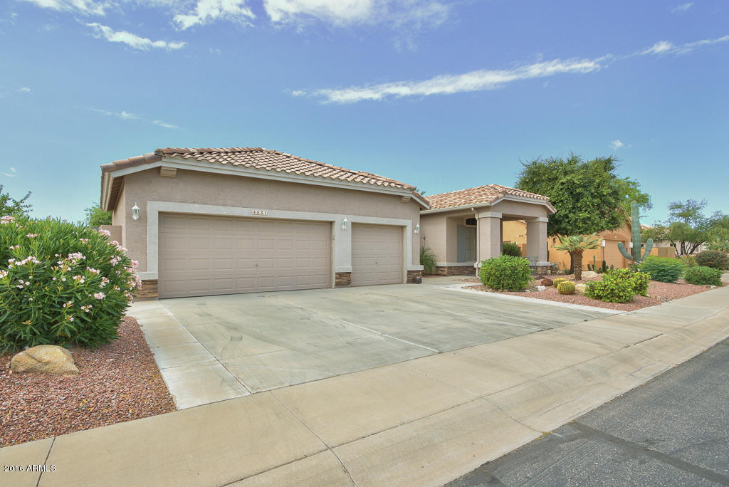 4531 East Walnut Road Gilbert, AZ 85297 - Photo 1 of 25 01