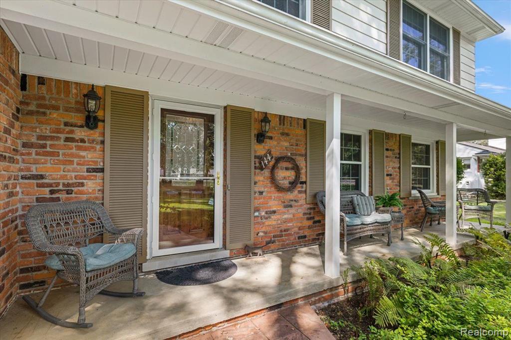 144 Oaklane Drive Rochester Hills, MI 48306 - Photo 5 of 74