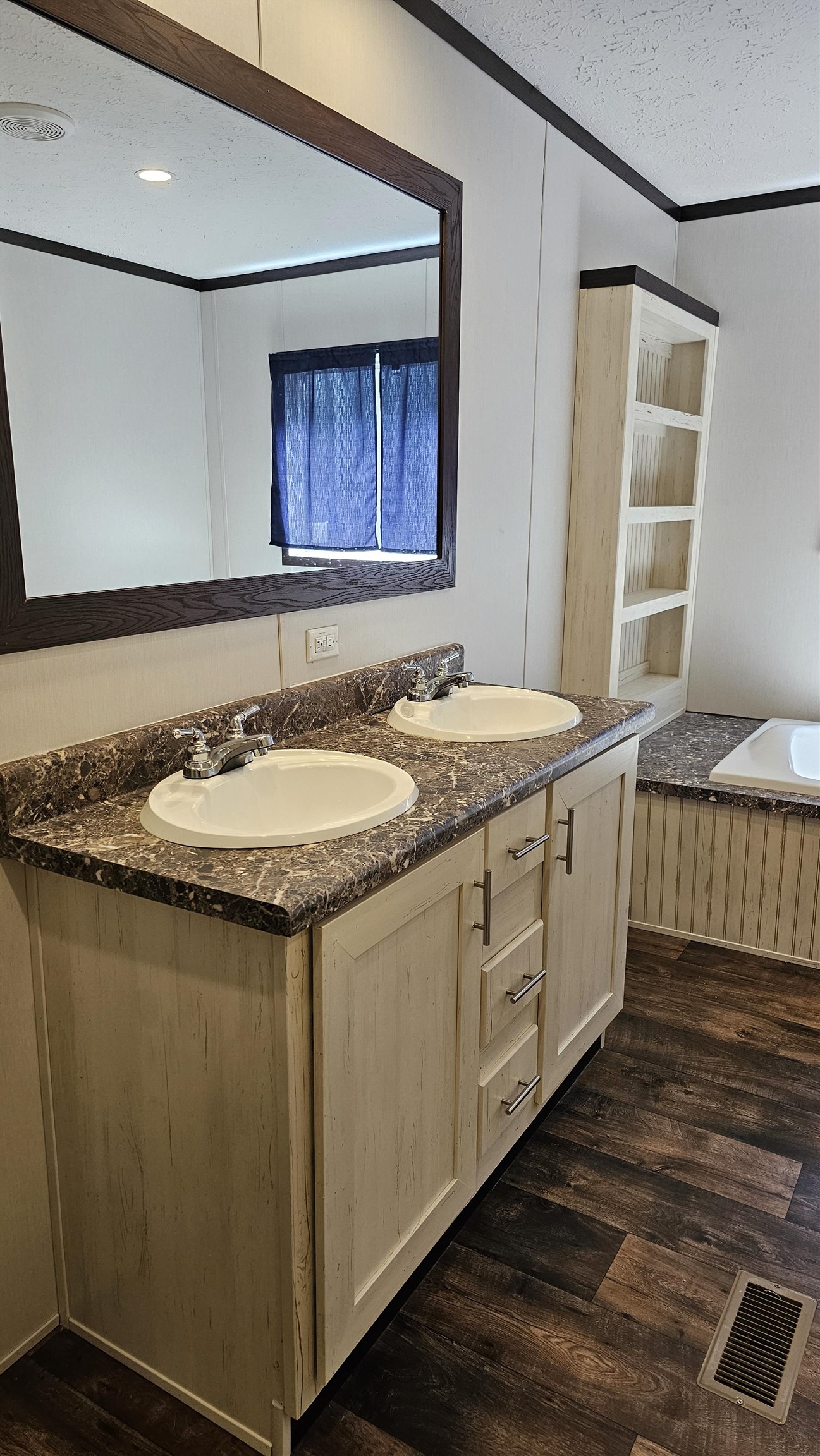 245 Jack Scott Road Quincy, FL 32352 - Photo 3 of 10