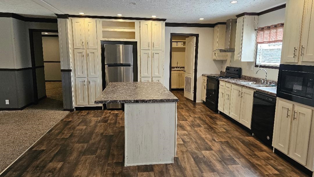 245 Jack Scott Road Quincy, FL 32352 - Photo 7 of 10