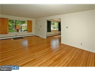 358 Zane Avenue Jenkintown, PA 19046 - Photo 3 of 11