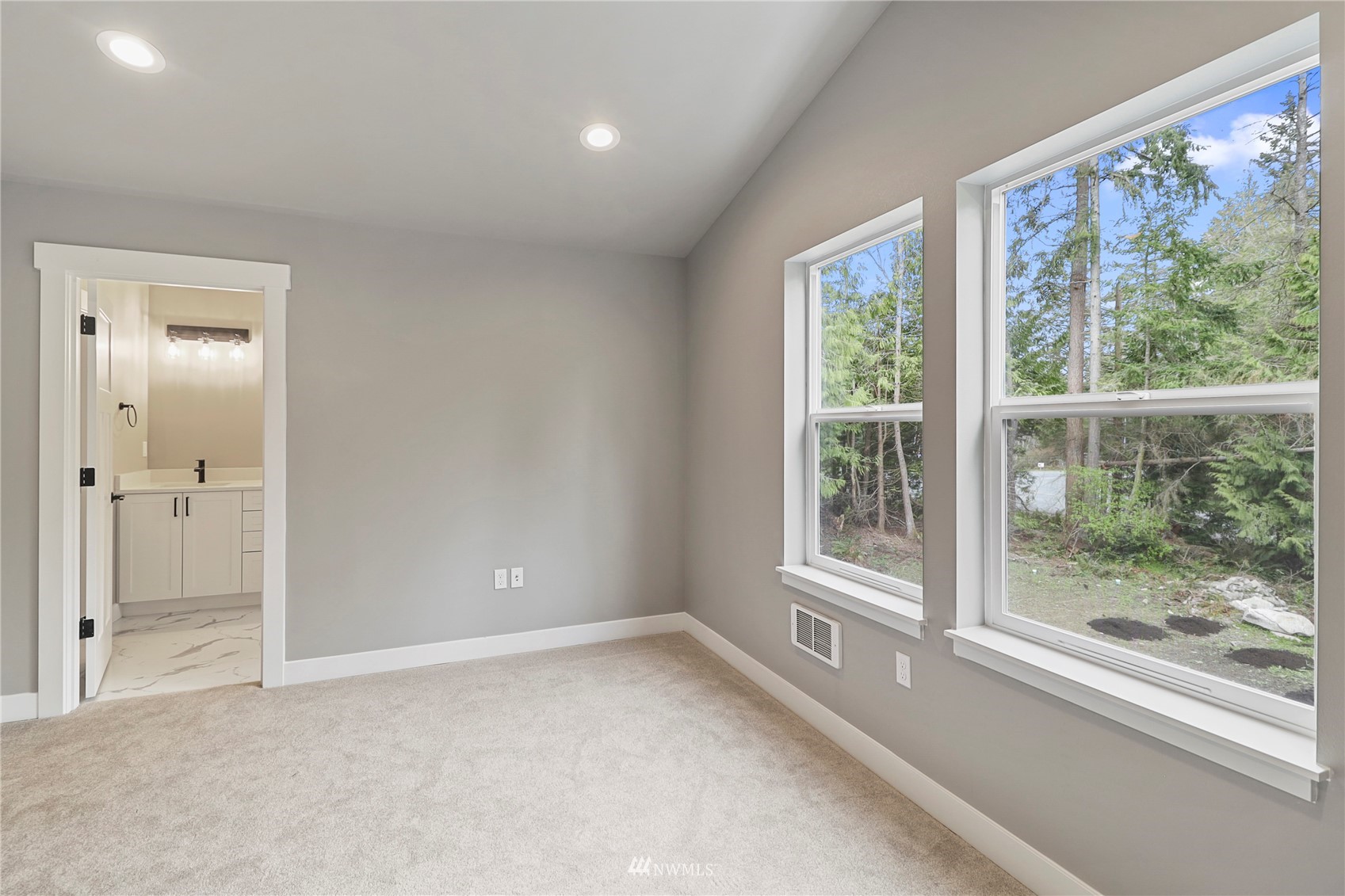 13305 Gibralter Road Anacortes, WA 98221 - Photo 12 of 27 Gallery Image 12