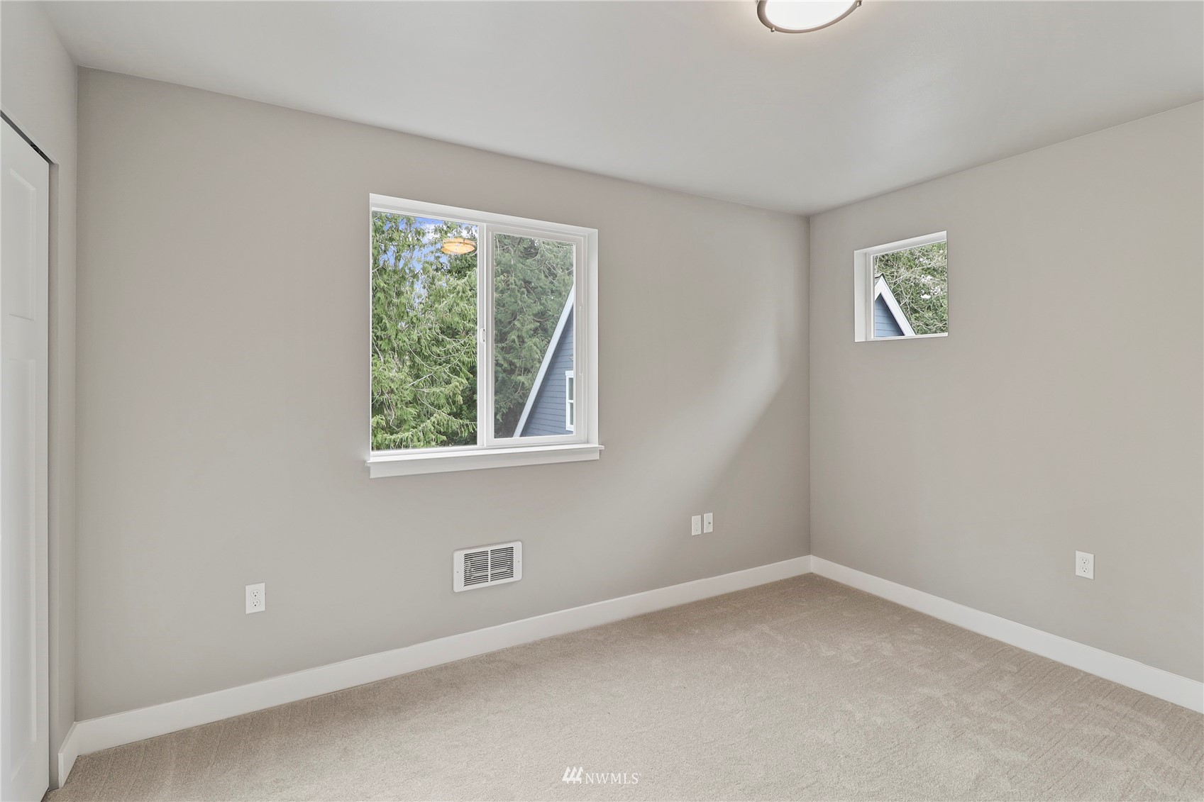 13305 Gibralter Road Anacortes, WA 98221 - Photo 16 of 27 Gallery Image 16