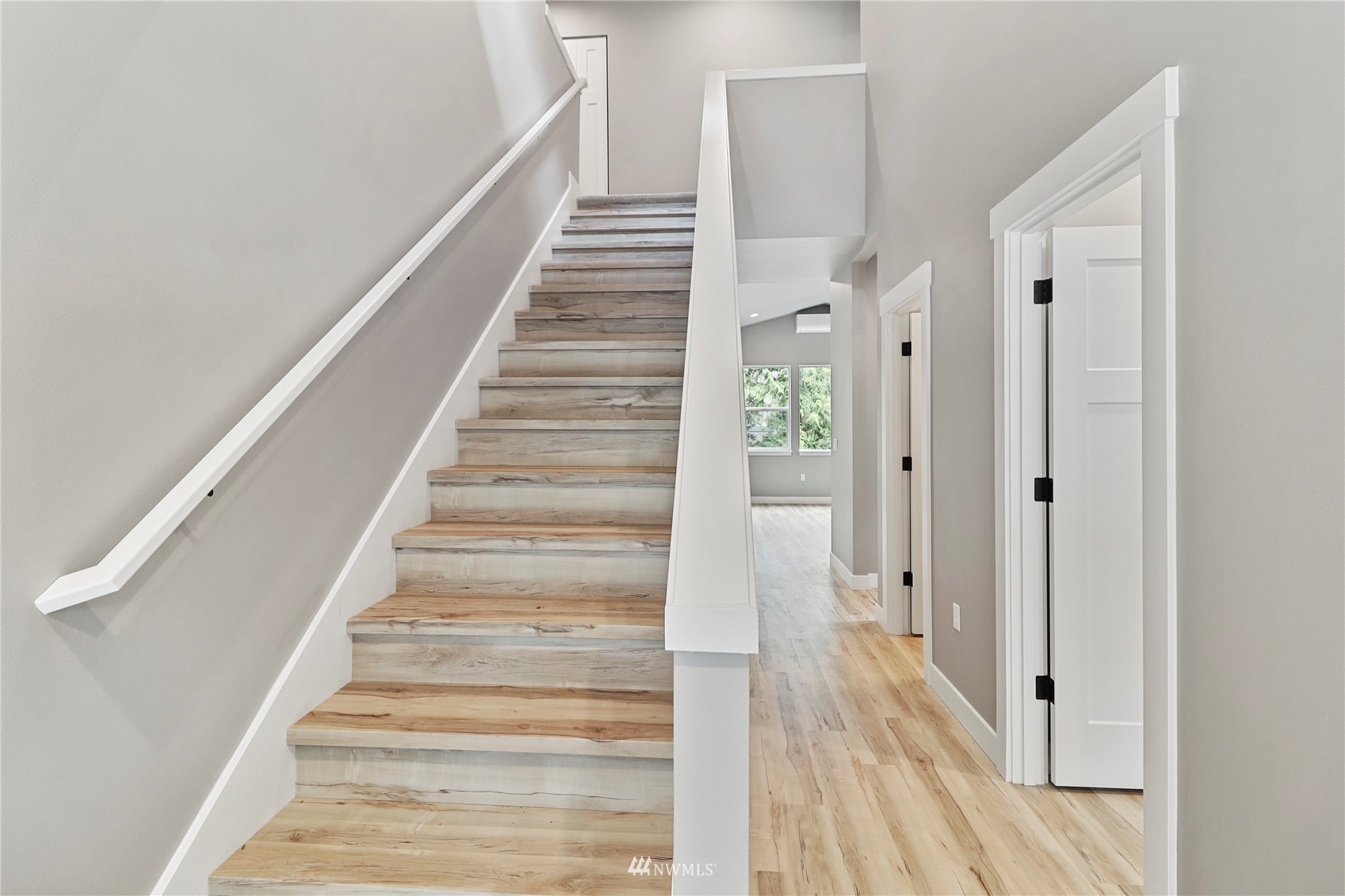 13305 Gibralter Road Anacortes, WA 98221 - Photo 7 of 27 Gallery Image 7