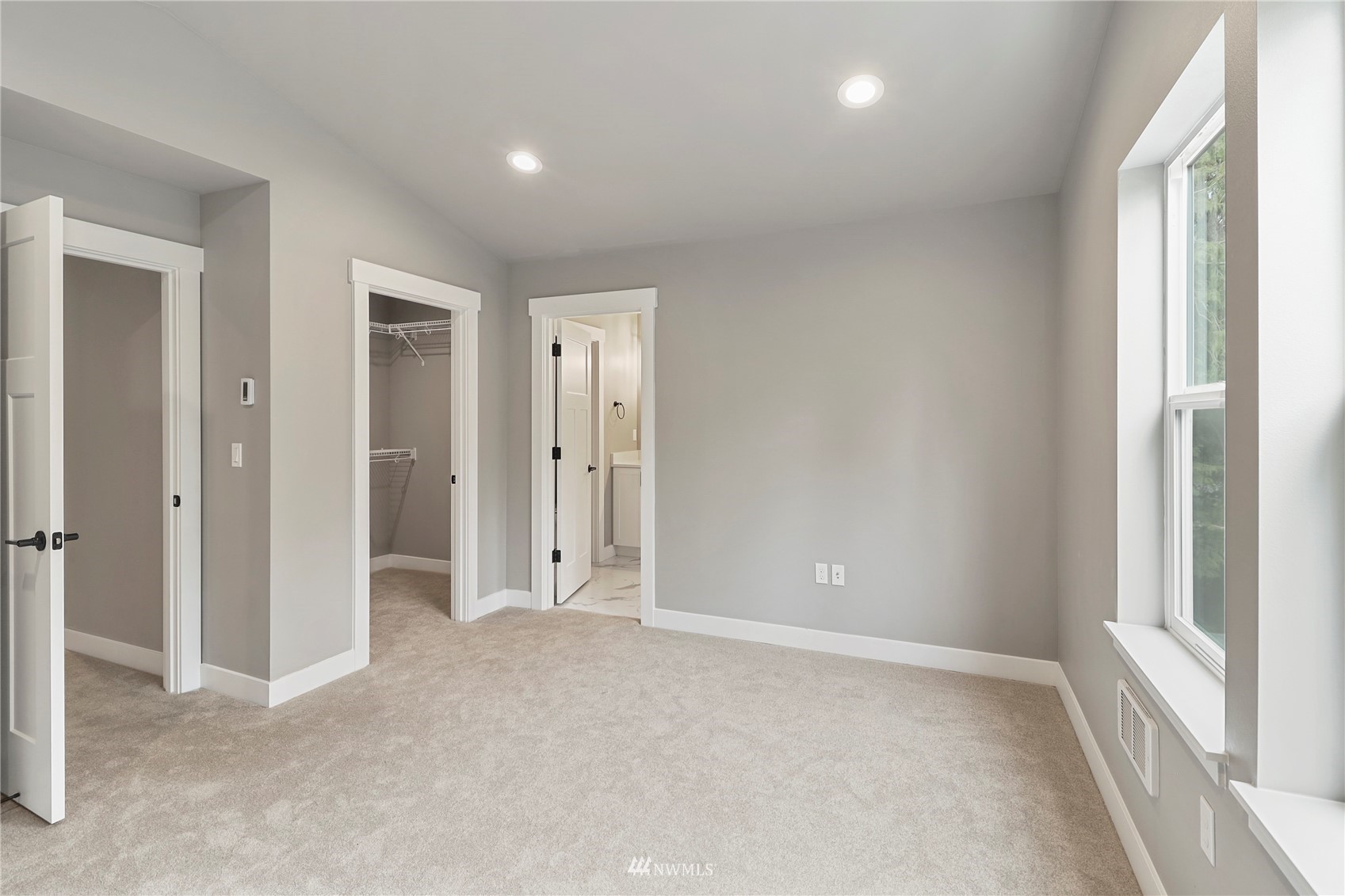 13305 Gibralter Road Anacortes, WA 98221 - Photo 9 of 27 Gallery Image 9