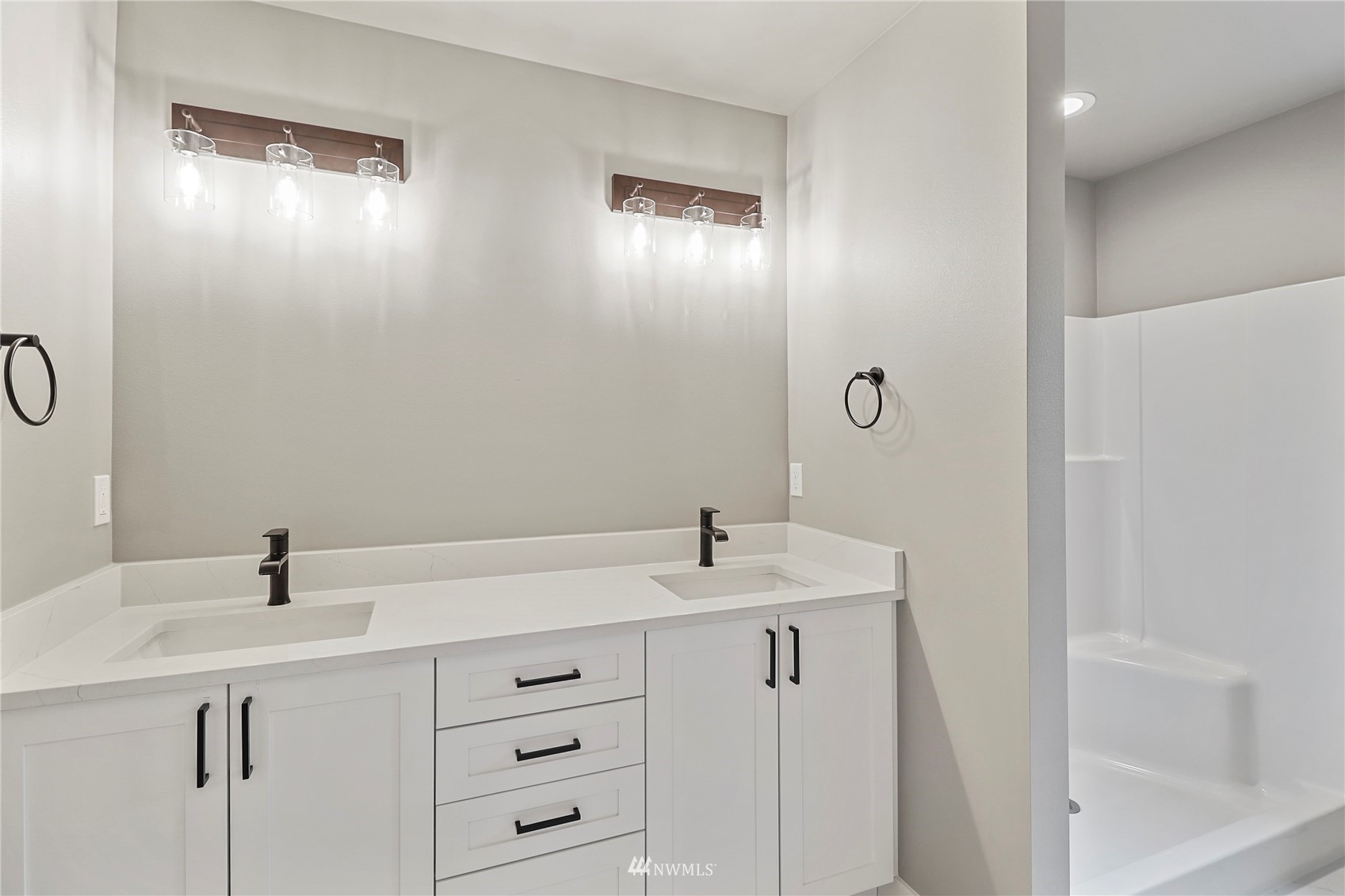 13305 Gibralter Road Anacortes, WA 98221 - Photo 10 of 27 Gallery Image 10