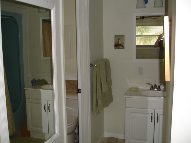 339 La Fitte Road Summerland Key, FL 33042 - Photo 4 of 17 Master bath