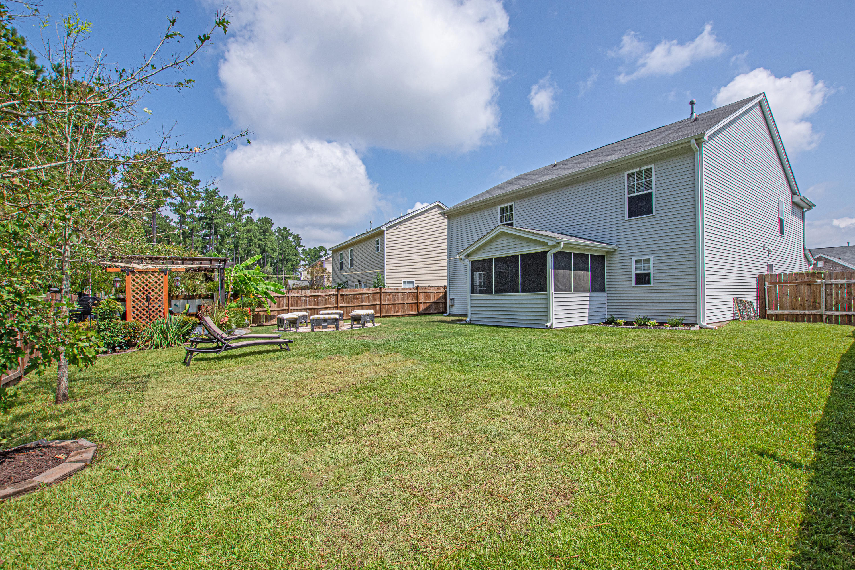 323 Deep River Road Summerville, SC 29486 - Photo 17 of 58 323 Deep River Road
