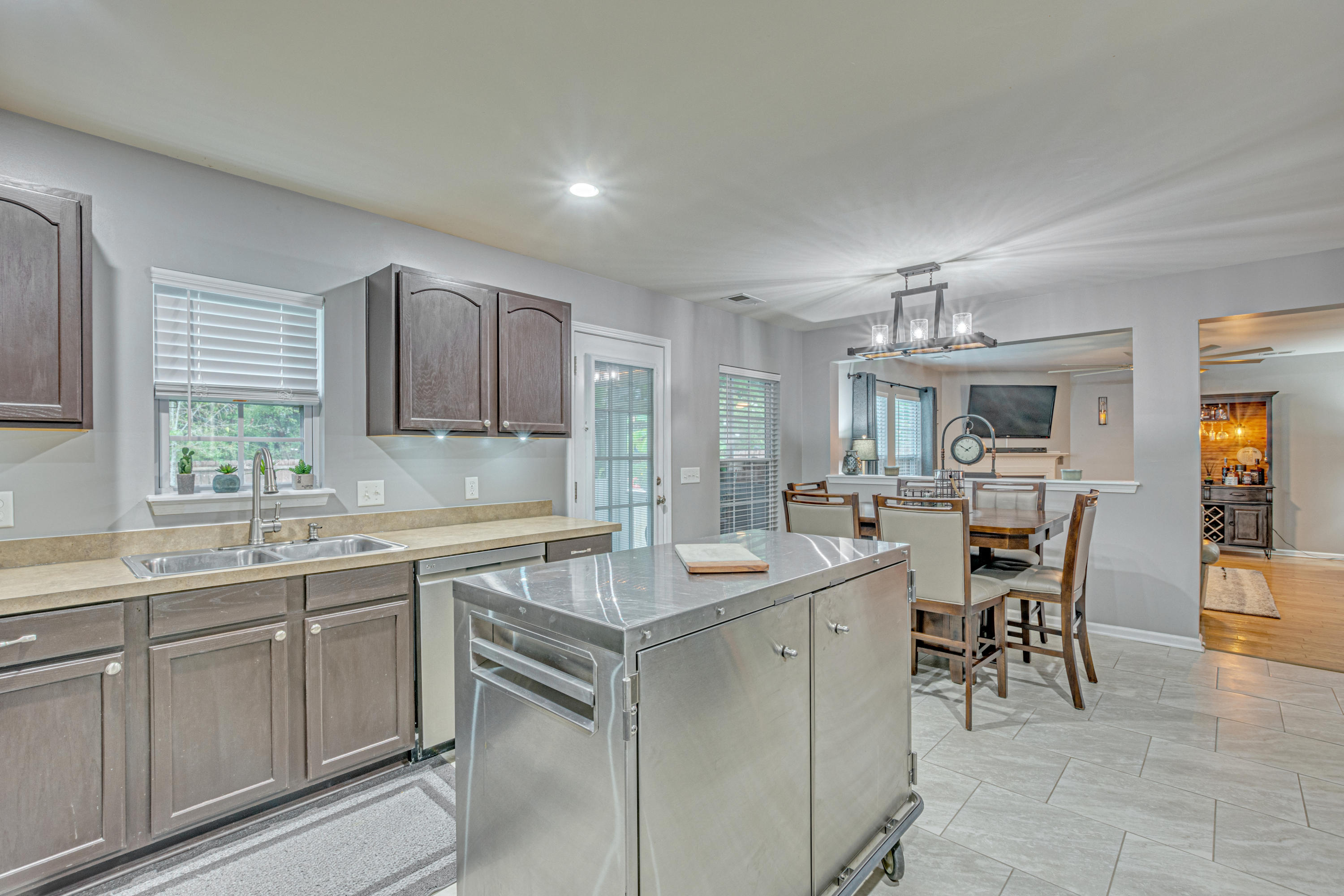 323 Deep River Road Summerville, SC 29486 - Photo 31 of 58 323 Deep River Road