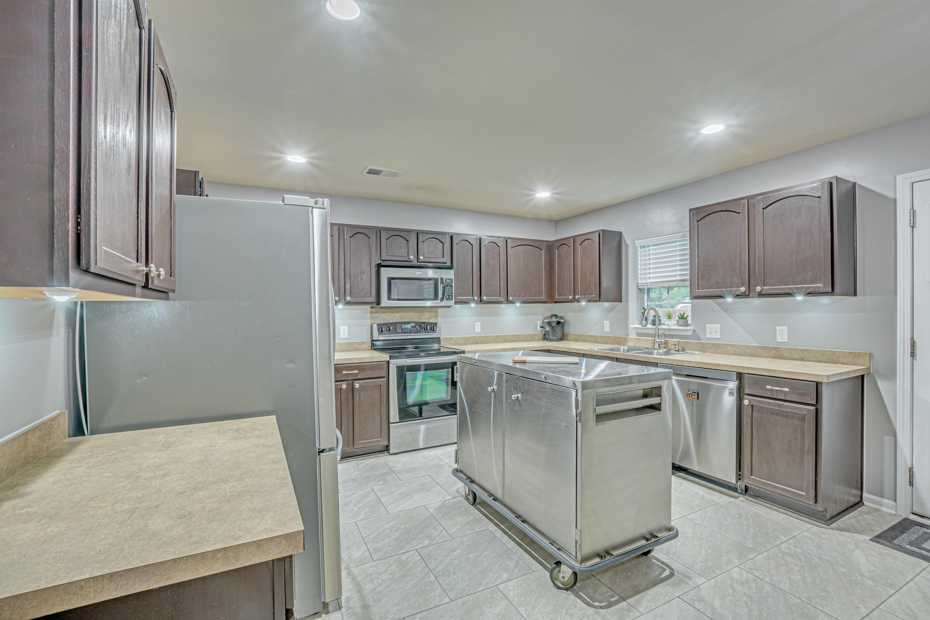 323 Deep River Road Summerville, SC 29486 - Photo 32 of 58 323 Deep River Road