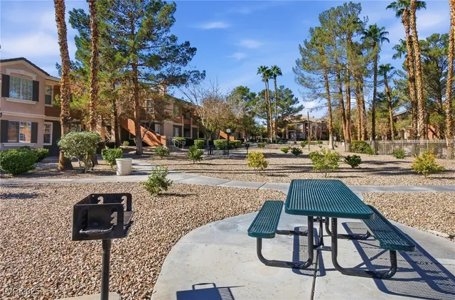 $1,490 | 1501 Truett Street, Unit 202, Las Vegas, NV 89128