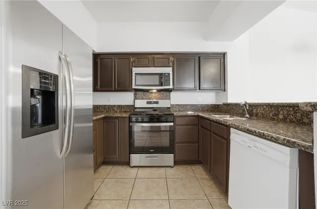 $1,490 | 1501 Truett Street, Unit 202, Las Vegas, NV 89128