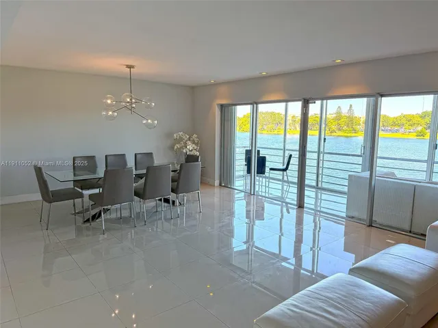 $399,000 | 879 Northeast 195th Street, Unit 228, Miami, FL 33179