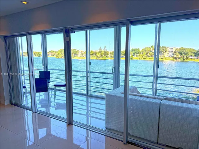 $399,000 | 879 Northeast 195th Street, Unit 228, Miami, FL 33179