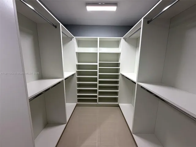 $399,000 | 879 Northeast 195th Street, Unit 228, Miami, FL 33179