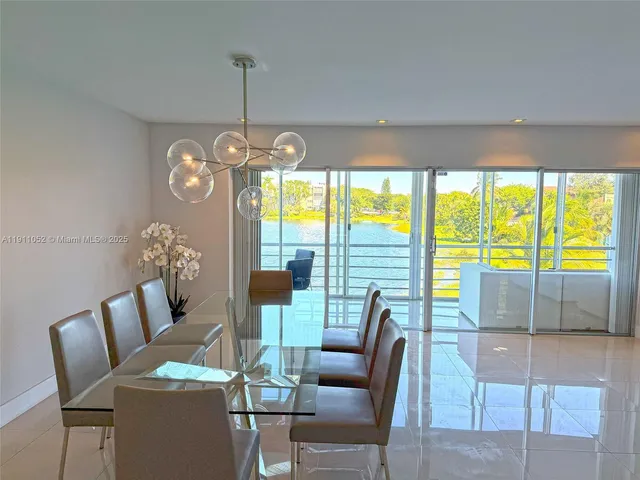 $399,000 | 879 Northeast 195th Street, Unit 228, Miami, FL 33179