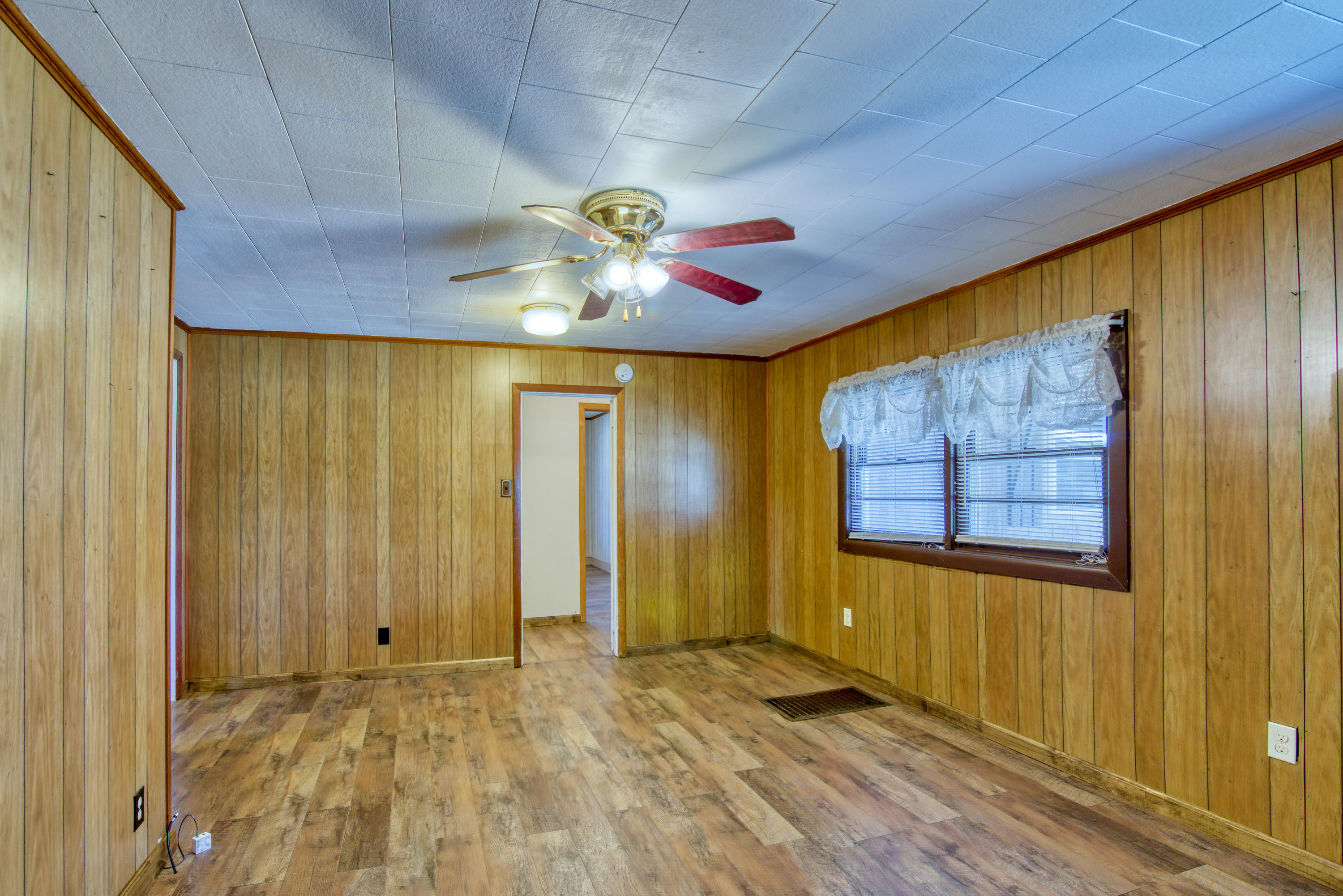 816 Rock Creek Road Erwin, TN 37650 - Photo 12 of 40 DSC_3147_rockcreek