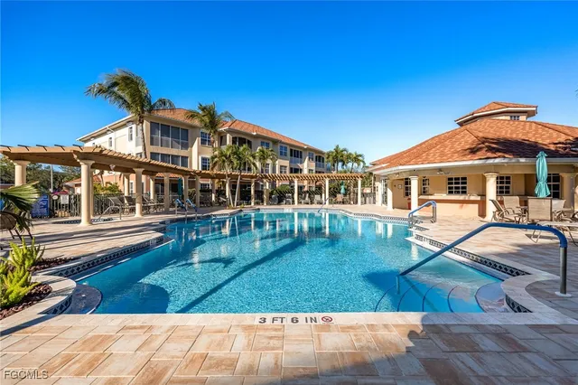 $189,000 | 1121 Van Loon Commons Cir Cape, Unit 305, Cape Coral, FL 33909